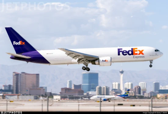 Courrier express DHL UPS FedEx Service de livraison directe porte à porte rapide